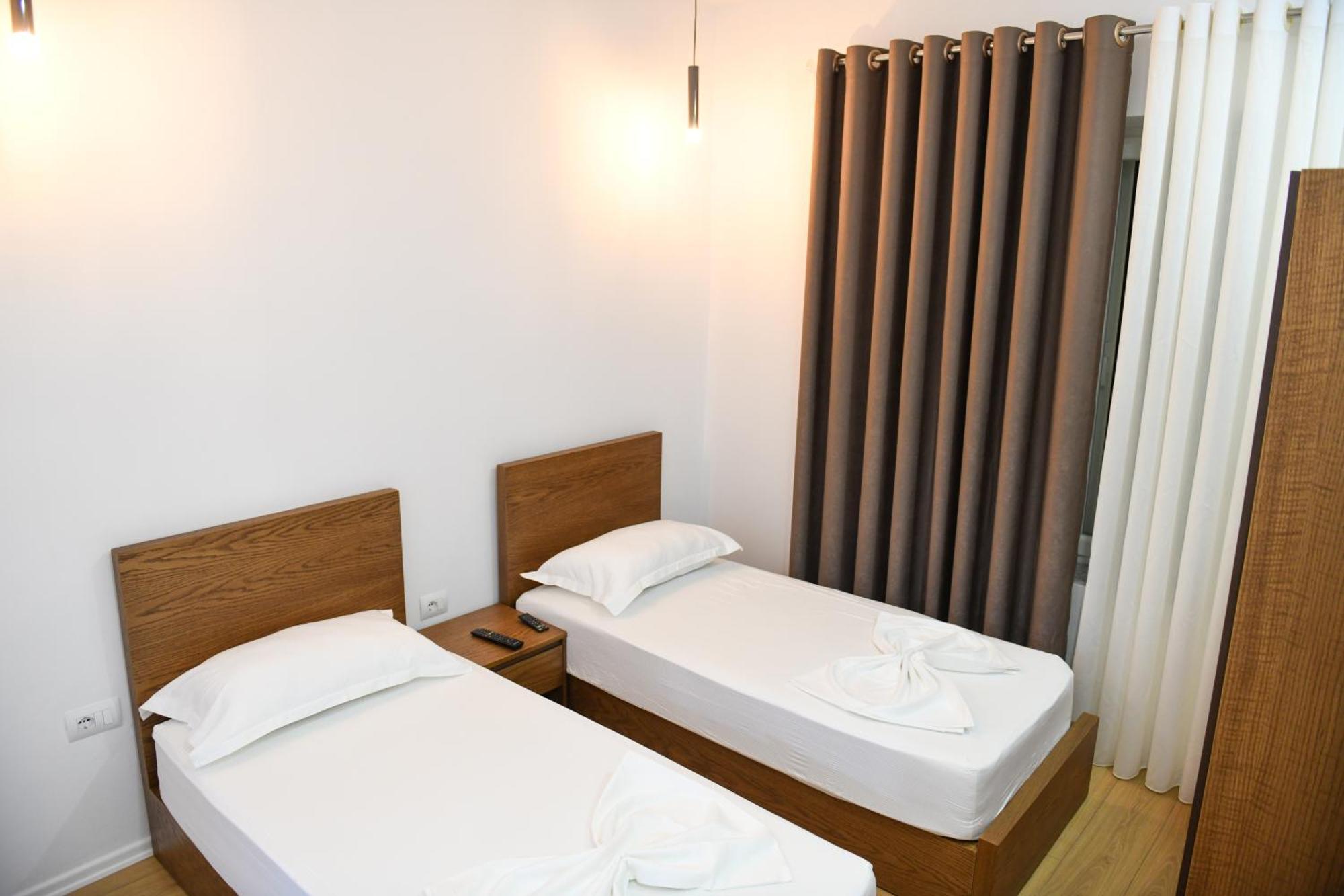 Guest House Cela City Centre Berat Exterior photo