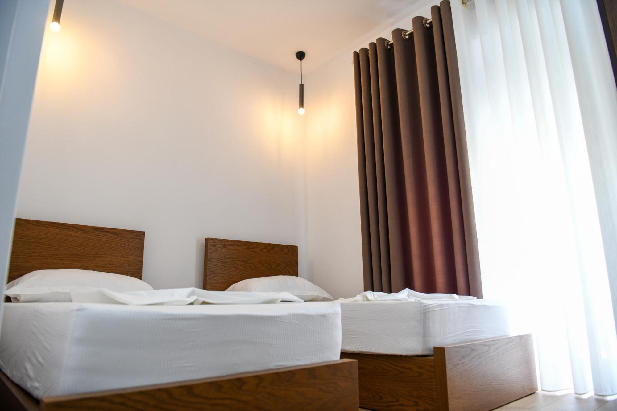 Guest House Cela City Centre Berat Exterior photo